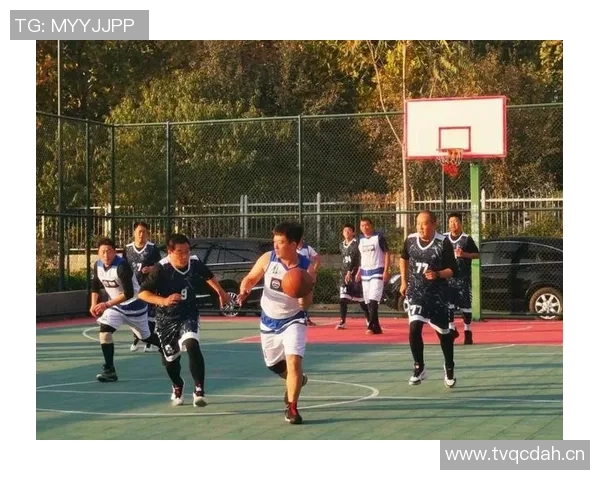 激情四溢的泳池争锋赛：挑战极限与突破自我，追逐速度与梦想的荣耀时刻